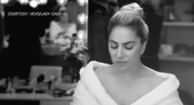 Lady Gaga postpones first date of Dive Bar tour