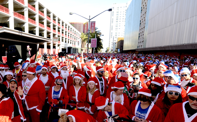PHOTOS: The Great Santa Run 2017